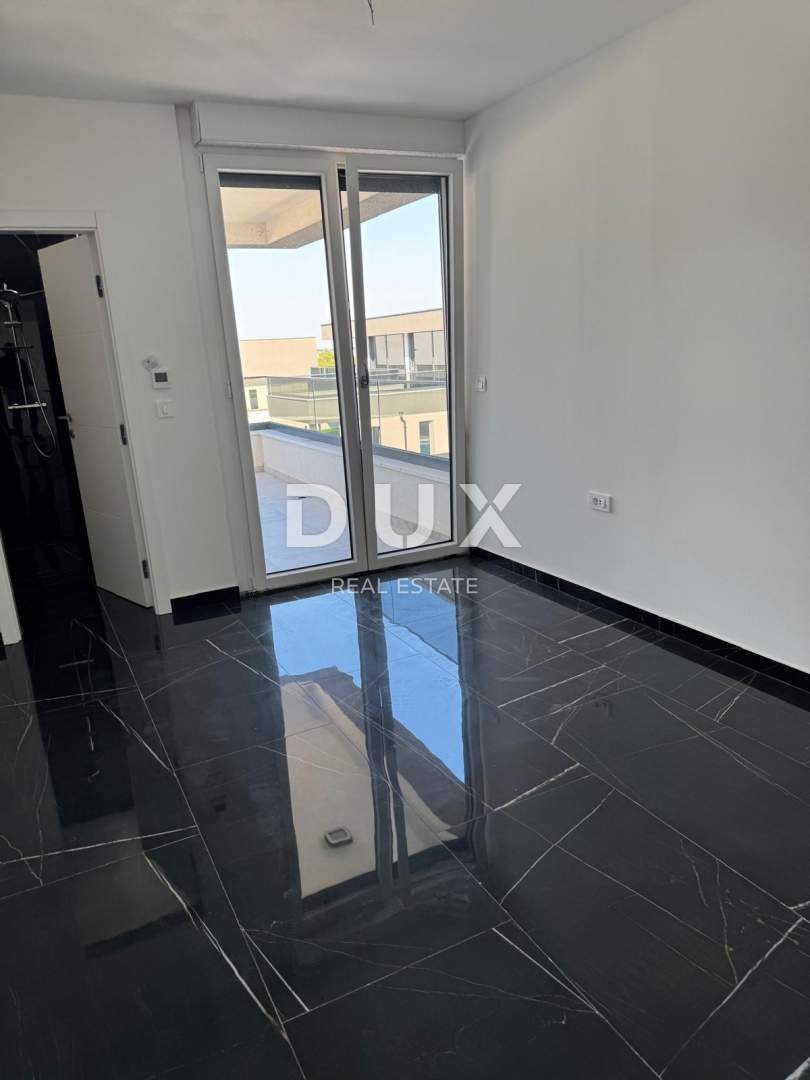 Casa Zemunik Gornji, Zemunik Donji, 217m2