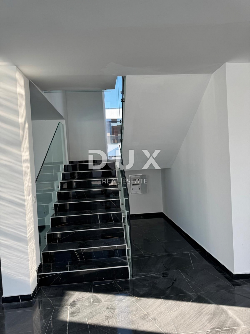 Casa Zemunik Gornji, Zemunik Donji, 217m2
