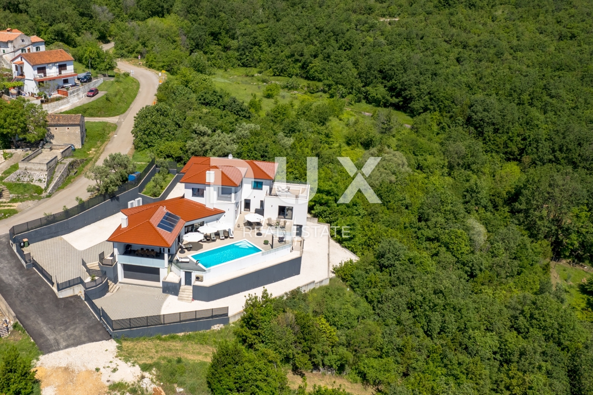 OPATIJA, BRSEČ – Villa esclusiva con vista sensazionale