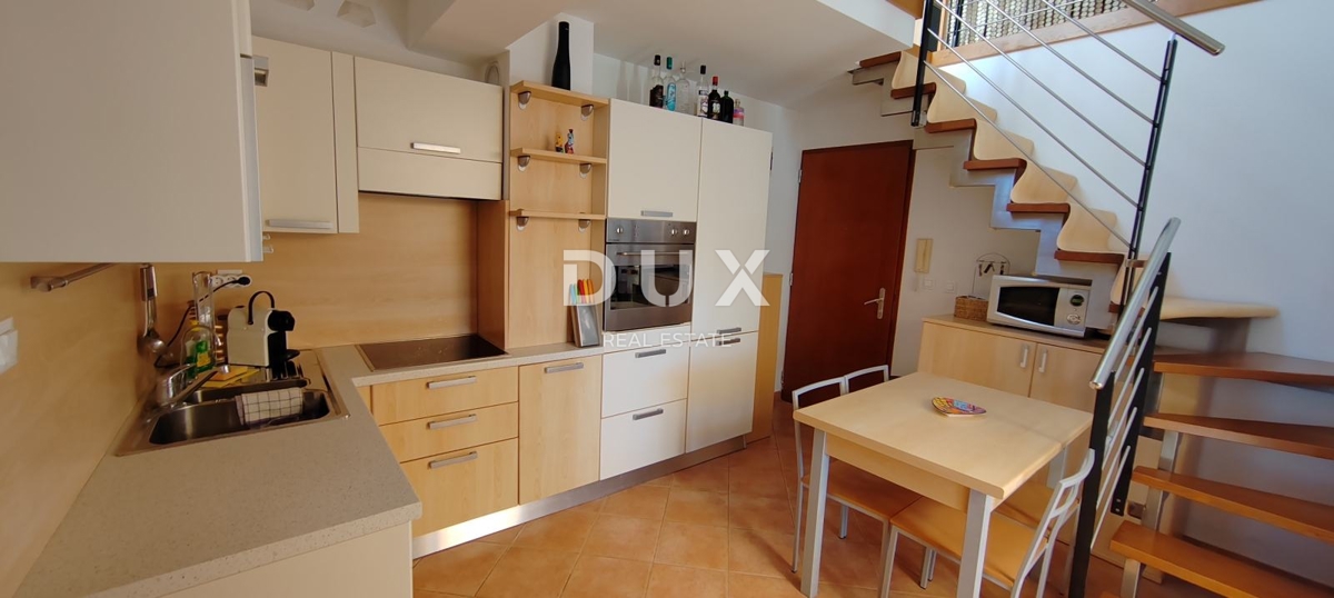 ISTRIA, PREMANTURA - appartamento duplex in posizione tranquilla e a pochi passi dal mare! 