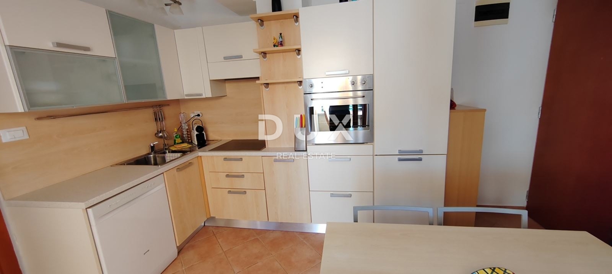 ISTRIA, PREMANTURA - appartamento duplex in posizione tranquilla e a pochi passi dal mare! 