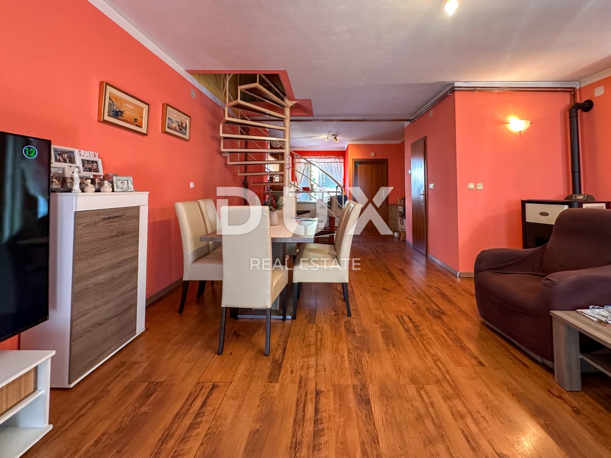 OPATIJA, MATULJI, JUŠIĆI - Duplex 3 camere da letto + soggiorno, 1° piano, 103,5 m2, vista mare!