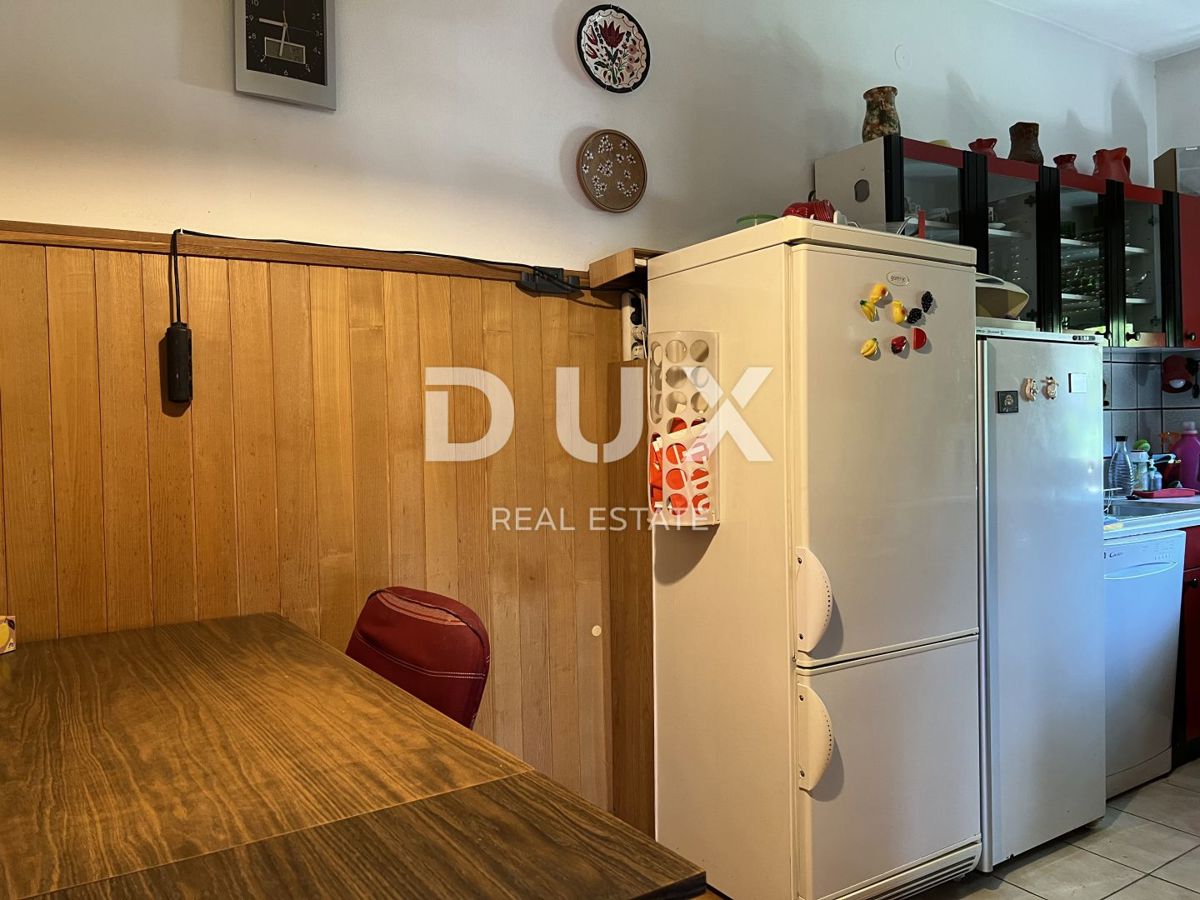 RIJEKA - appartamento di 179 m2 con giardino di 550 m2