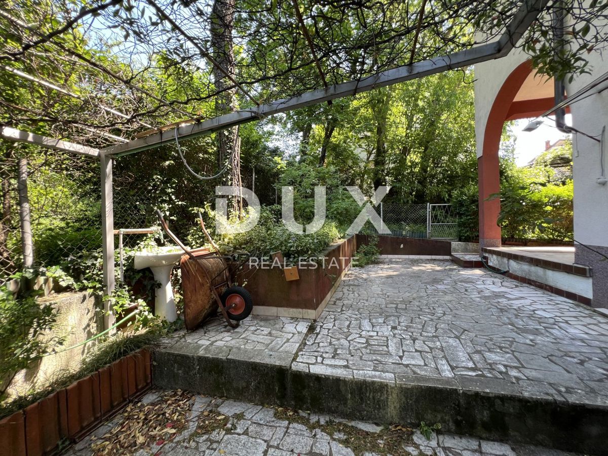 RIJEKA - appartamento di 179 m2 con giardino di 550 m2
