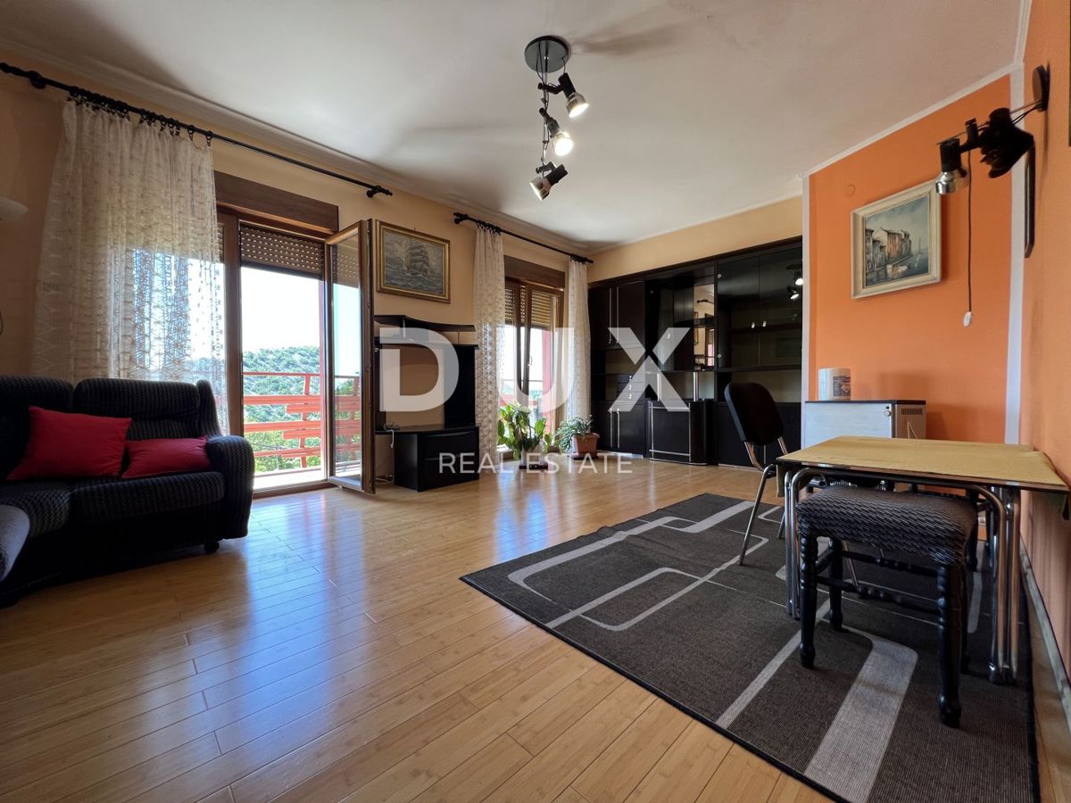 RIJEKA - appartamento di 179 m2 con giardino di 550 m2