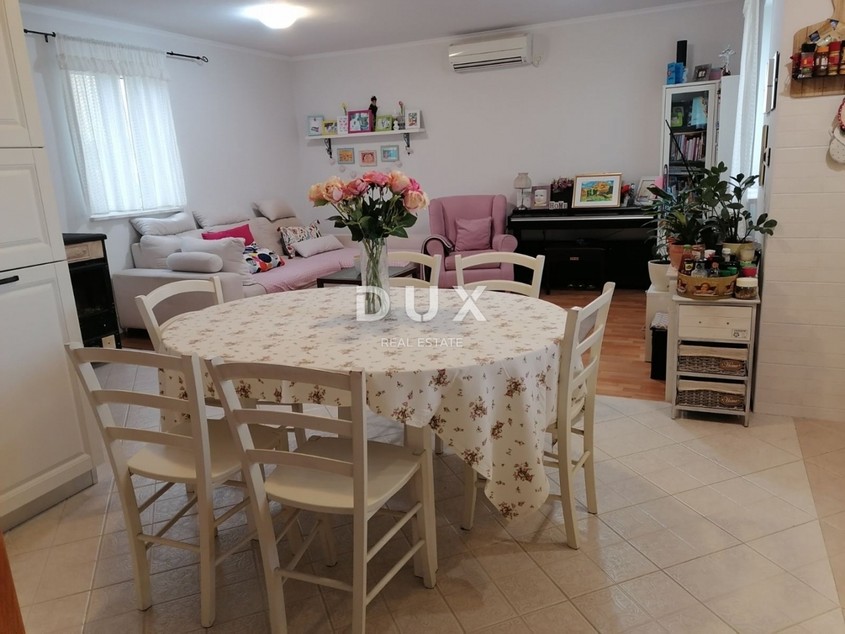 MALI LOŠINJ - Due appartamenti con giardino, terrazza a soli 130 metri dal mare