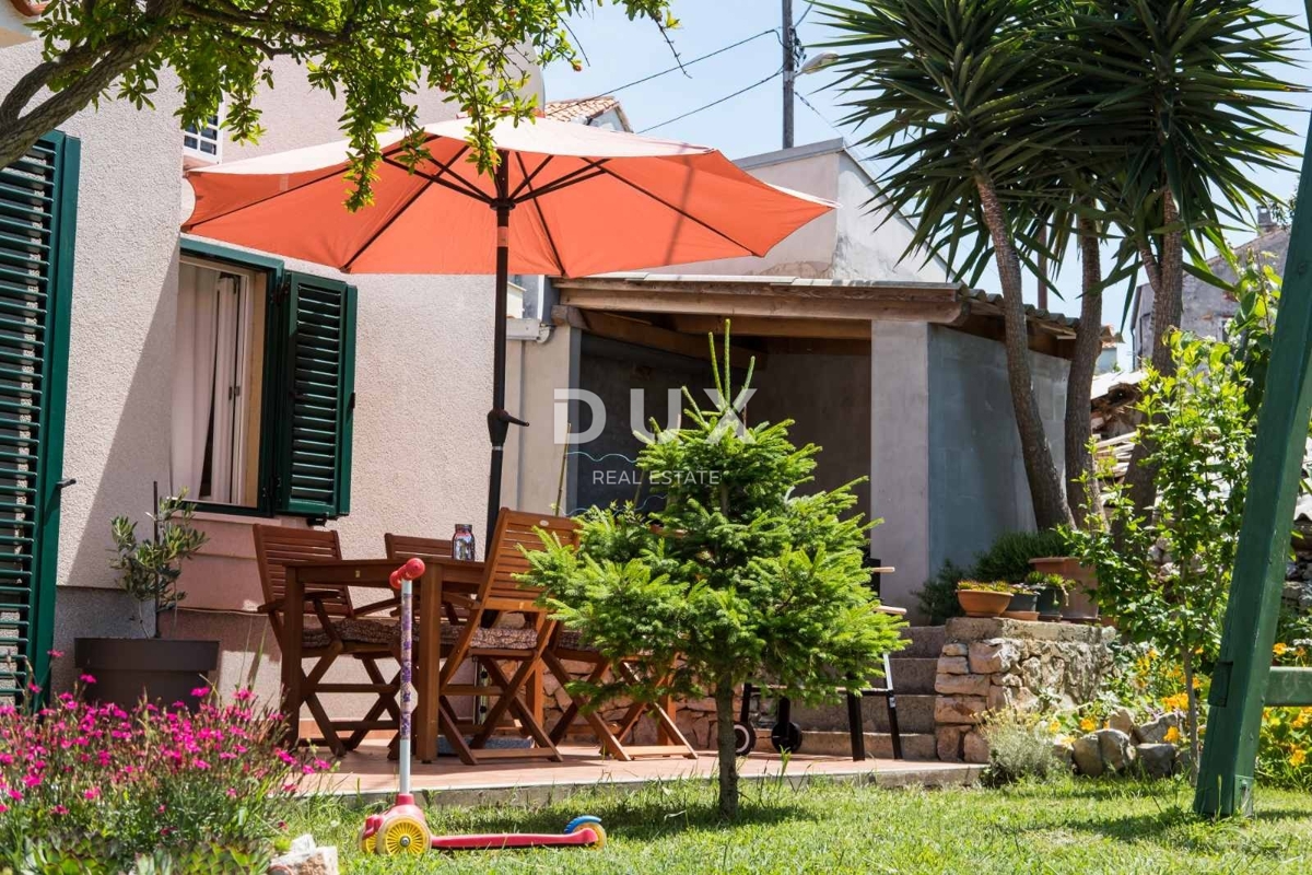 MALI LOŠINJ - Due appartamenti con giardino, terrazza a soli 130 metri dal mare