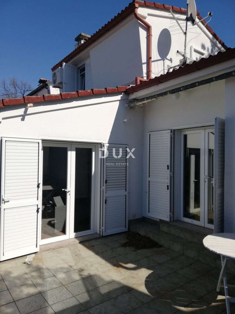 KRALJEVICA - casa con due appartamenti, seconda fila al mare