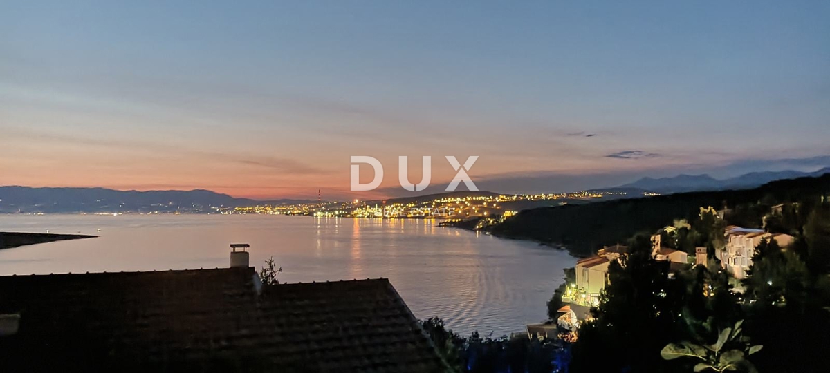 KRALJEVICA - casa con due appartamenti, seconda fila al mare