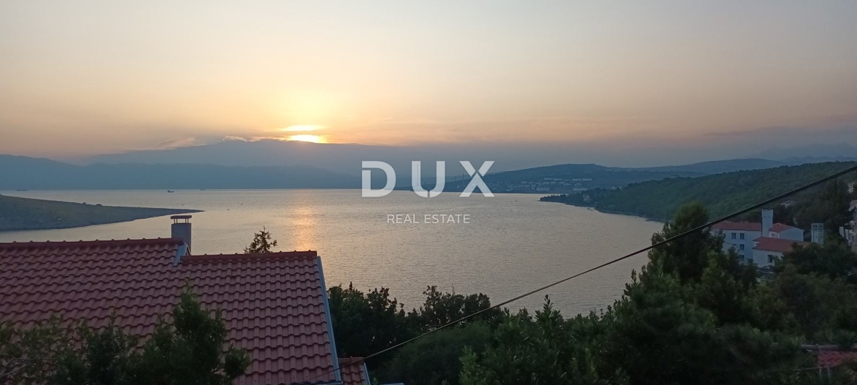 KRALJEVICA - casa con due appartamenti, seconda fila al mare