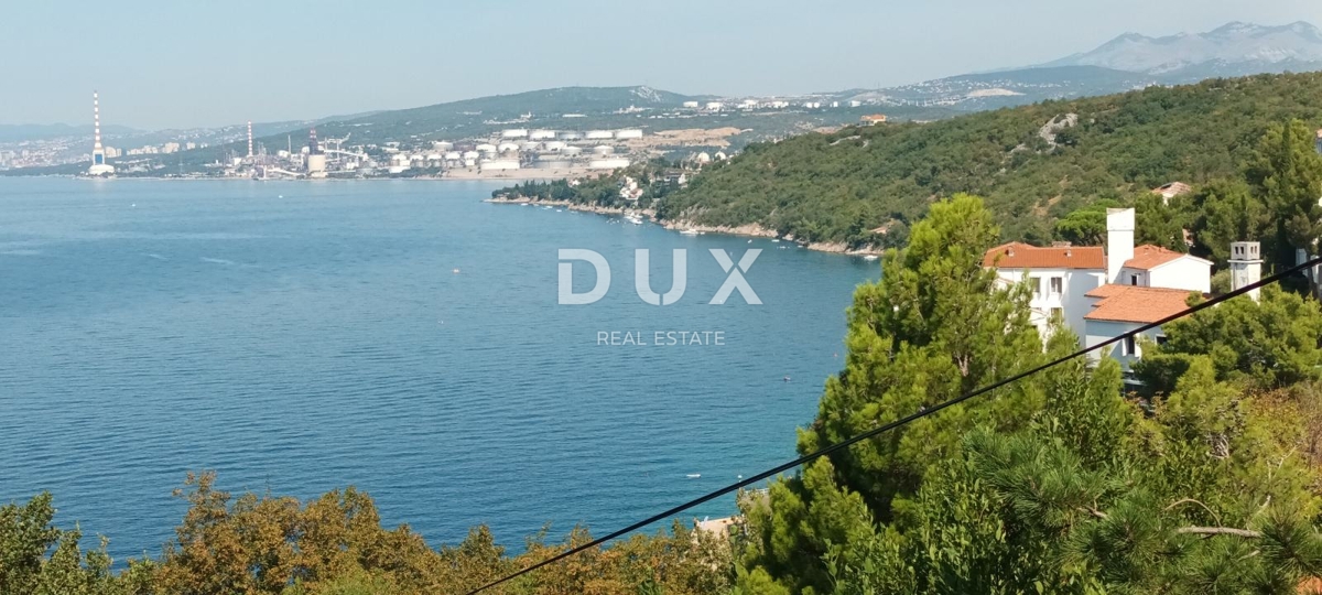 KRALJEVICA - casa con due appartamenti, seconda fila al mare