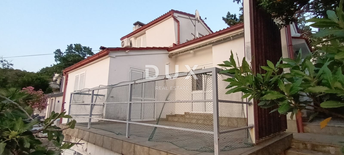 KRALJEVICA - casa con due appartamenti, seconda fila al mare