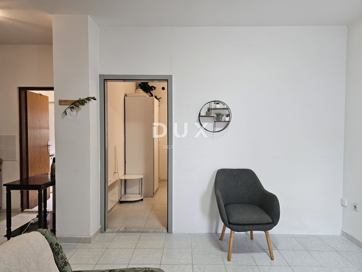 ISOLA DI KRK, CITTÀ DI KRK - Appartamento ideale al piano terra con parcheggio