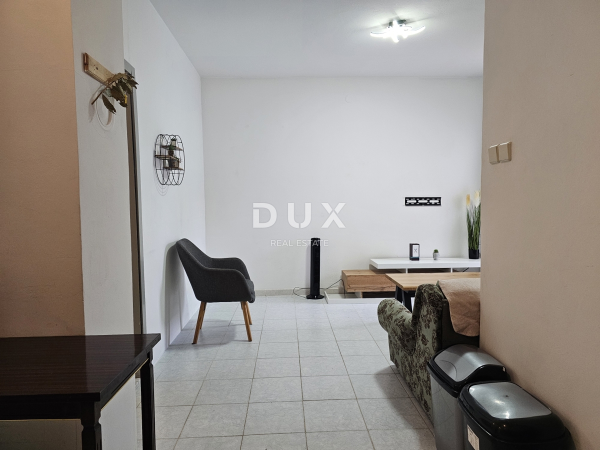 ISOLA DI KRK, CITTÀ DI KRK - Appartamento ideale al piano terra con parcheggio