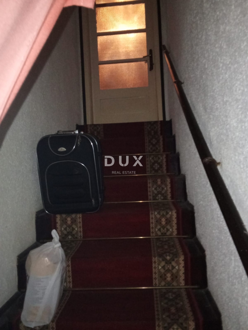 ABBAZIA, MATULJI, JURDANI - casa con garage e giardino di 863 m2!!! OPPORTUNITÀ!!!