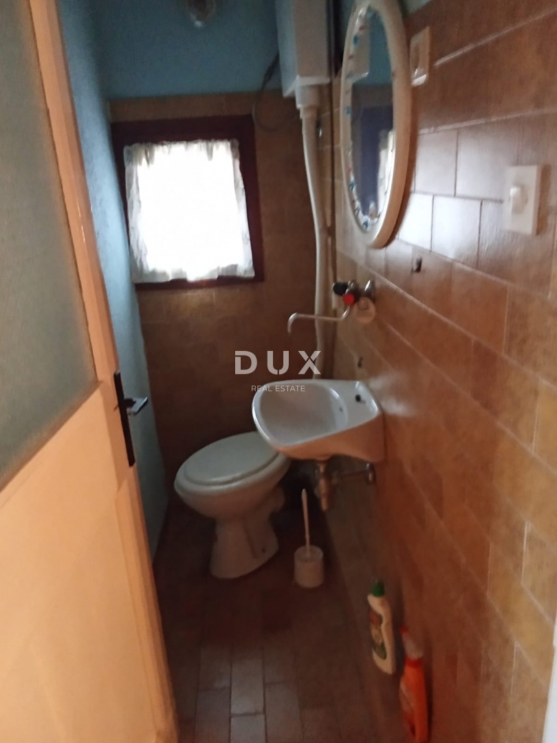 ABBAZIA, MATULJI, JURDANI - casa con garage e giardino di 863 m2!!! OPPORTUNITÀ!!!