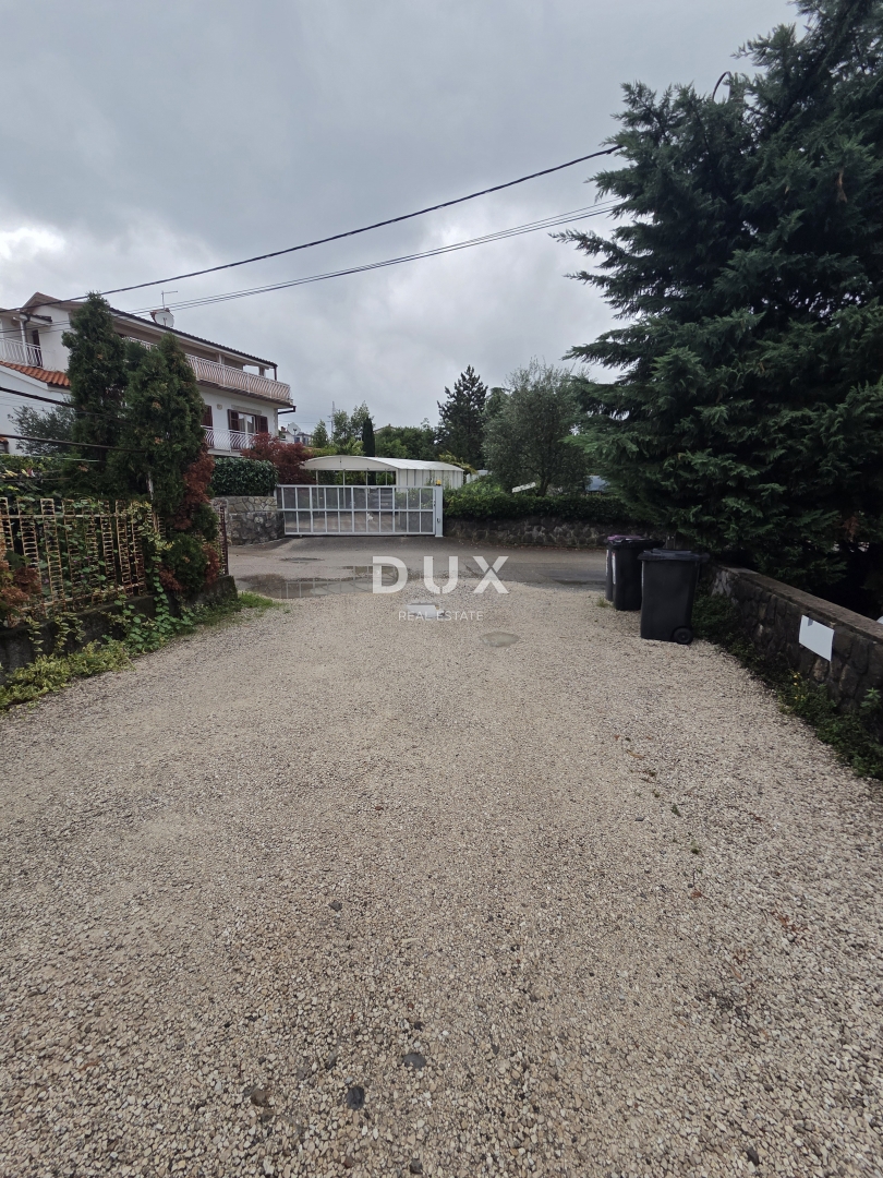 OPATIJA, POBRI, MATULJI – terreno edificabile 1600 m2 per una casa unifamiliare / edificio residenziale - appartamenti / casa in affitto con piscina 