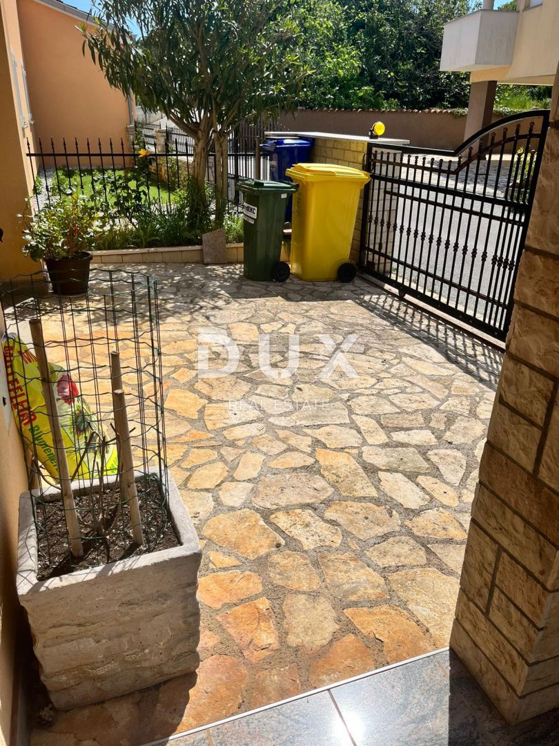 ISTRIA, PREMANTURA - Casa con garage vicino alla spiaggia e a Capo Kamenjak