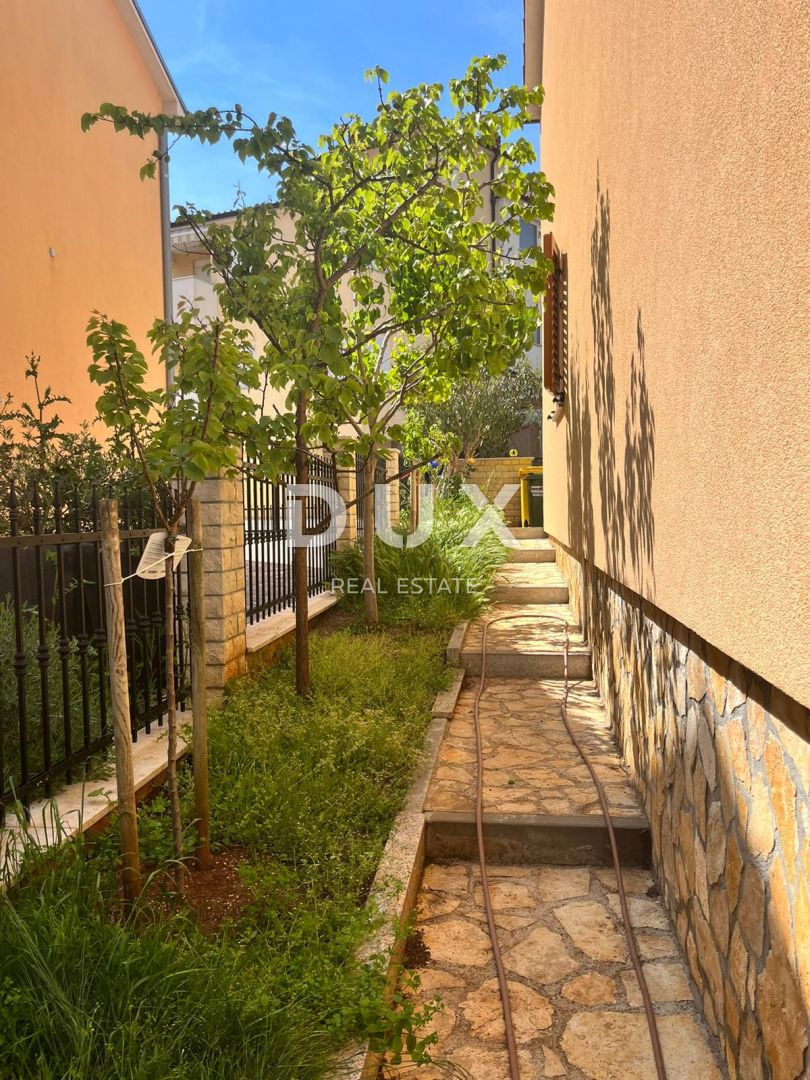 ISTRIA, PREMANTURA - Casa con garage vicino alla spiaggia e a Capo Kamenjak