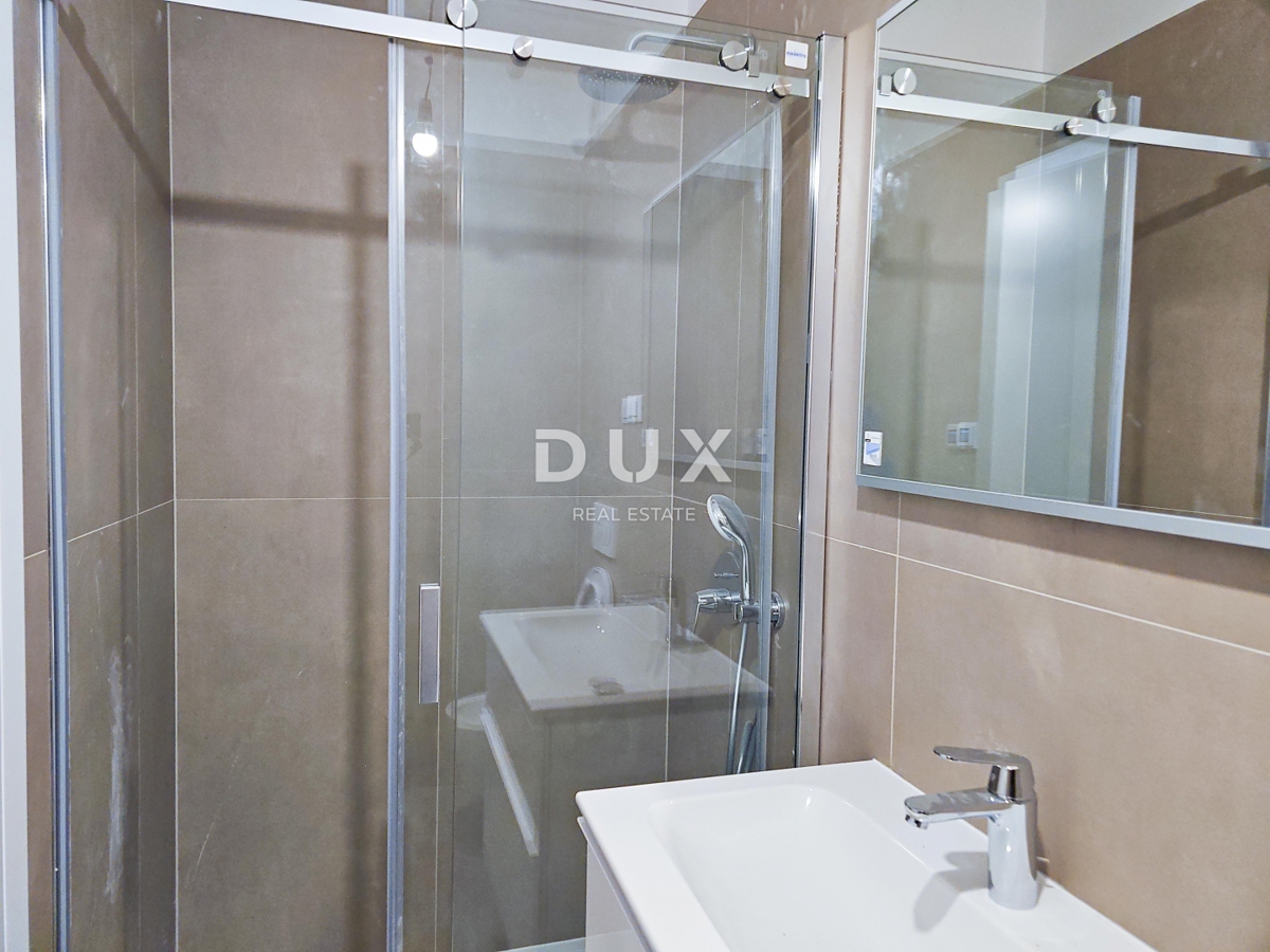 MALI LOŠINJ, CENTRO - Attico unico a 100 metri dal mare!