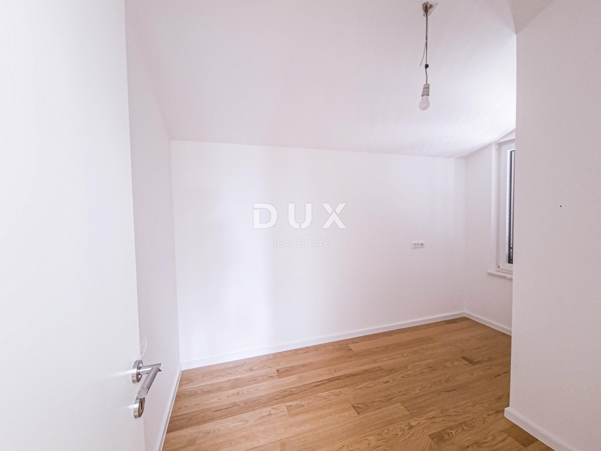 MALI LOŠINJ, CENTRO - Attico unico a 100 metri dal mare!