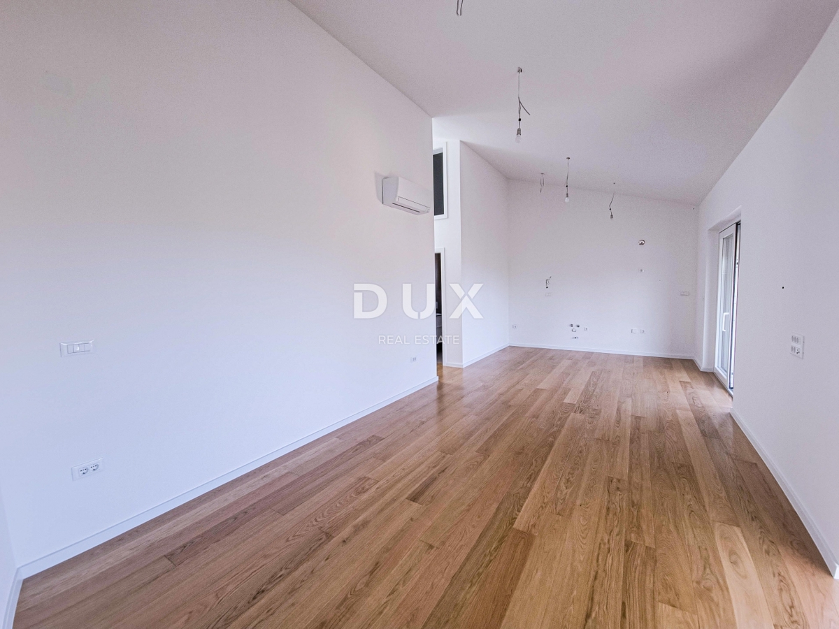 MALI LOŠINJ, CENTRO - Attico unico a 100 metri dal mare!