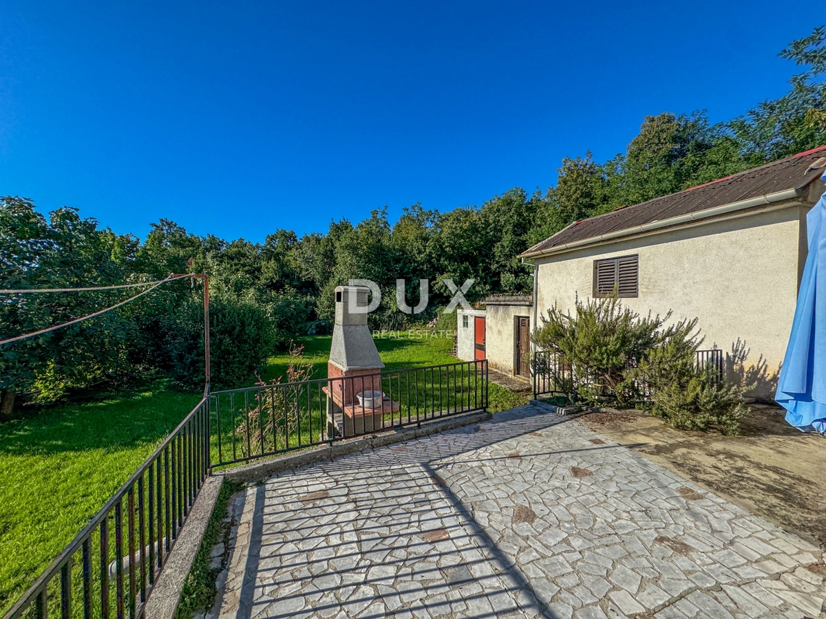 OPATIJA, OPRIĆ – terreno edificabile per investimenti di 2.437 m² con vista sul mare