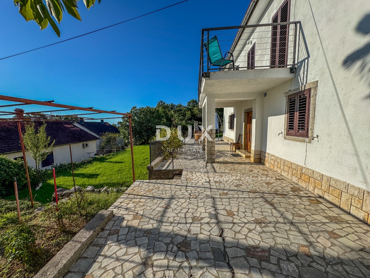 OPATIJA, OPRIĆ – terreno edificabile per investimenti di 2.437 m² con vista sul mare