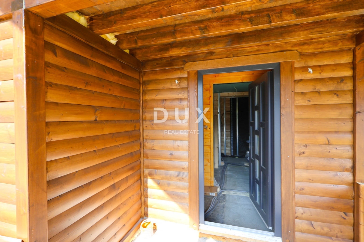 GORSKI KOTAR, LIČ - Casa indipendente in legno nella fase finale, isolata