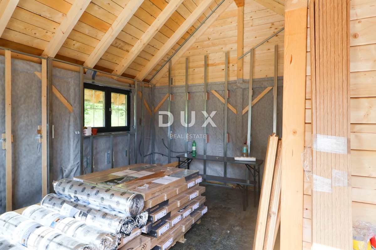 GORSKI KOTAR, LIČ - Casa indipendente in legno nella fase finale, isolata