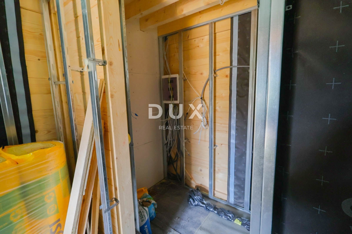 GORSKI KOTAR, LIČ - Casa indipendente in legno nella fase finale, isolata