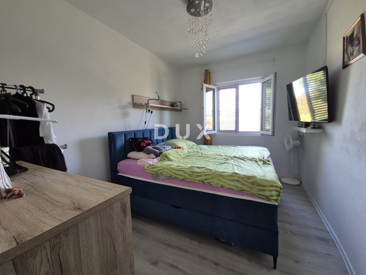 PAG, CITTÀ DI PAG - Spaziosa casa con vista panoramica sul mare e sul Velebit