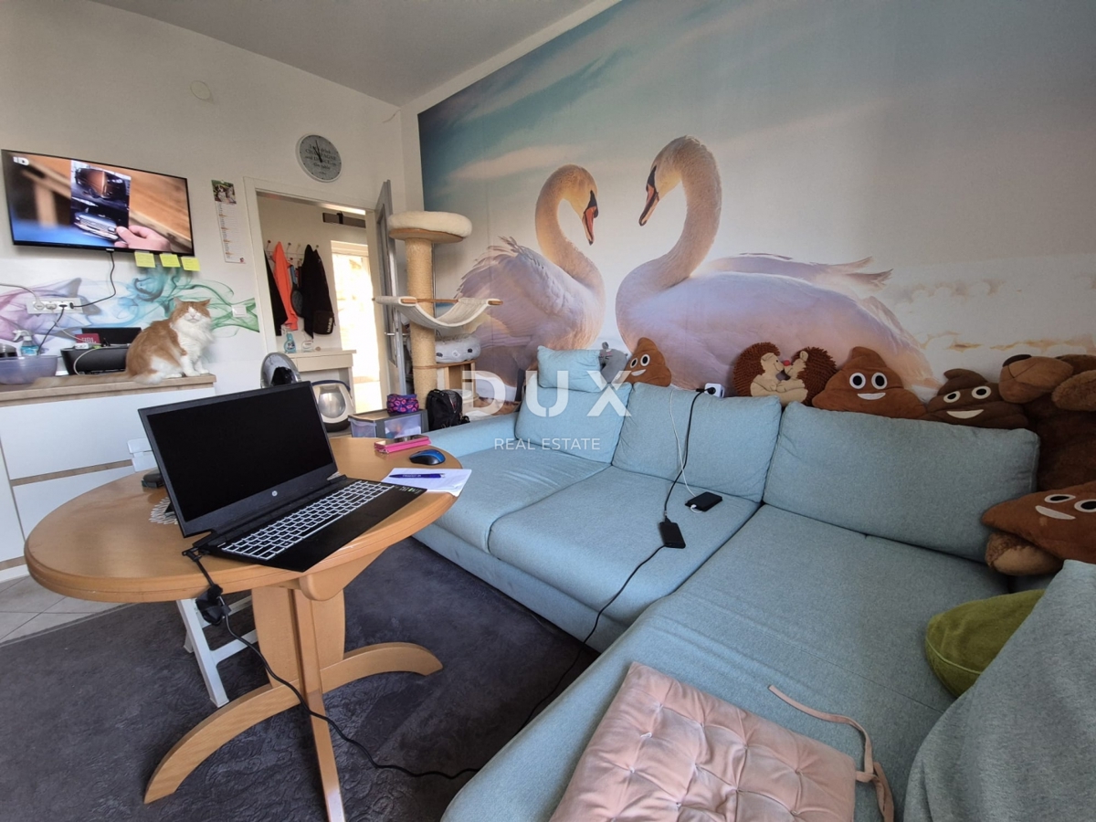 PAG, CITTÀ DI PAG - Spaziosa casa con vista panoramica sul mare e sul Velebit