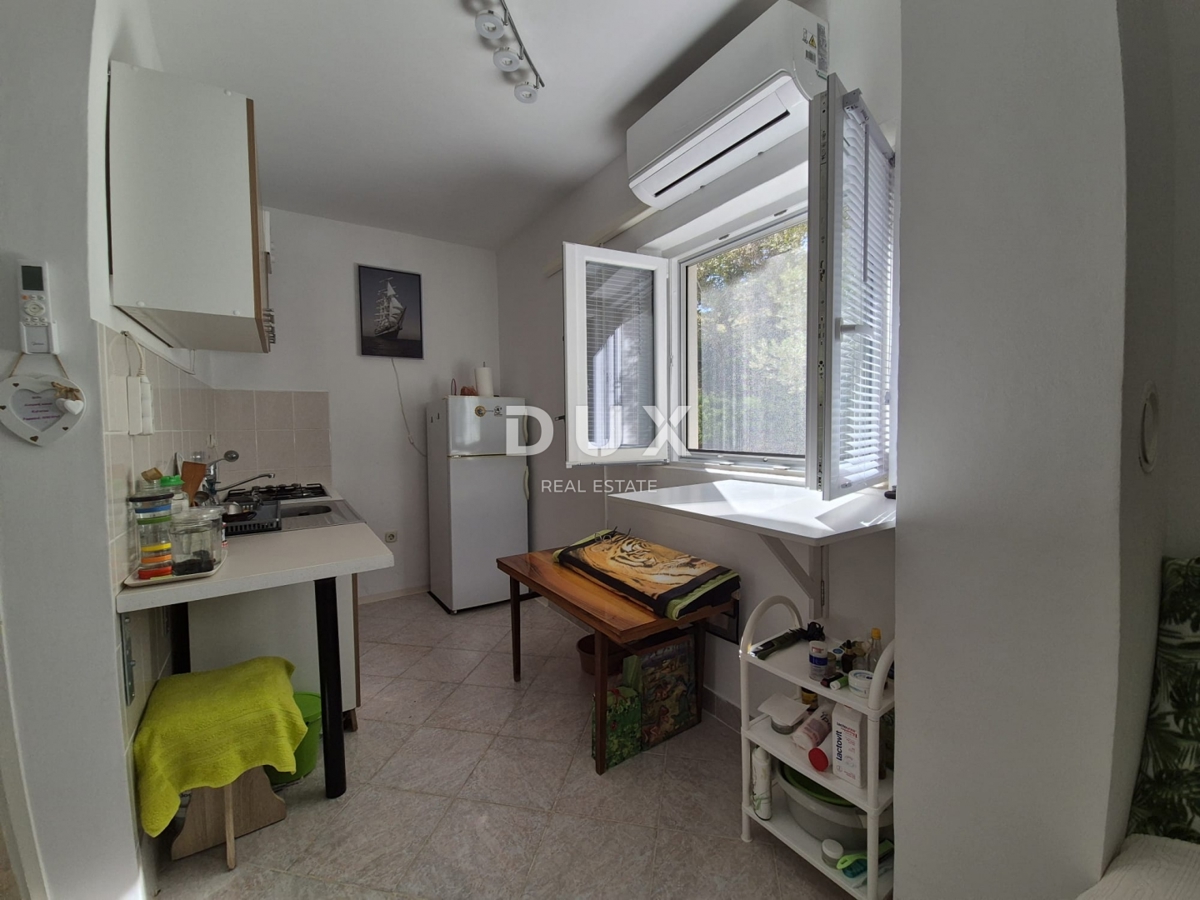 PAG, CITTÀ DI PAG - Spaziosa casa con vista panoramica sul mare e sul Velebit