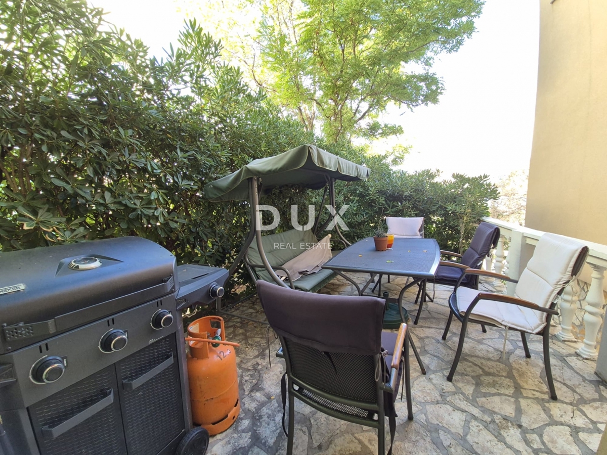 PAG, CITTÀ DI PAG - Spaziosa casa con vista panoramica sul mare e sul Velebit