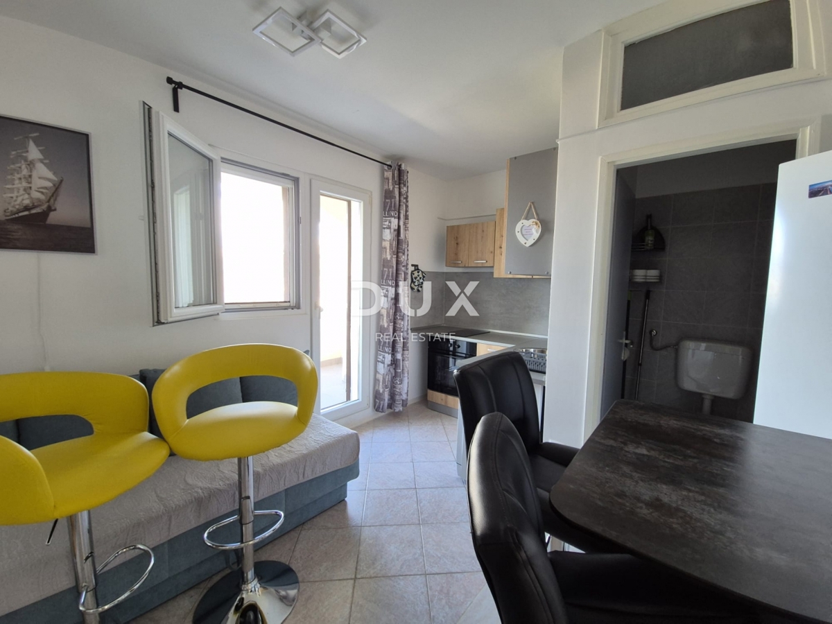 PAG, CITTÀ DI PAG - Spaziosa casa con vista panoramica sul mare e sul Velebit