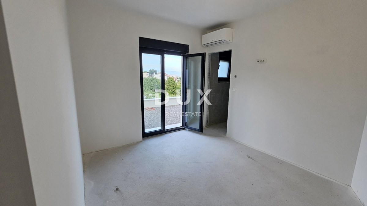 ABBAZIA, LOVRAN - appartamento di lusso di 94 m2 al primo piano, a 300 m dal mare