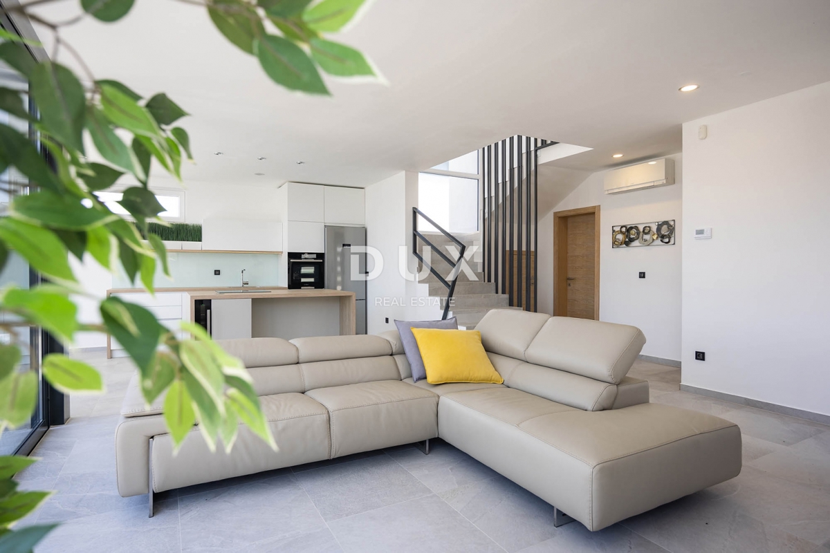 ISOLA DI KRK - prestigioso nuovo edificio con vista mare