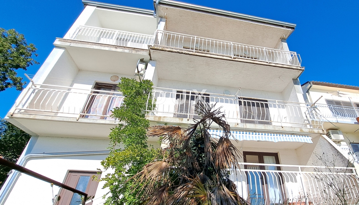 CRIKVENICA - casa bifamiliare con vista panoramica su Krk e sul mare