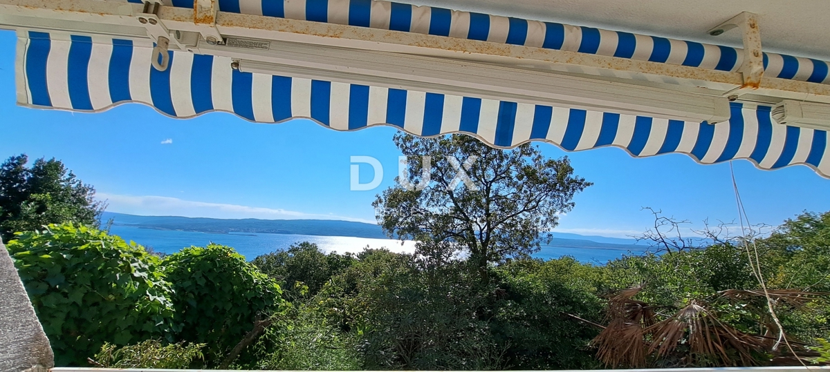 CRIKVENICA - casa bifamiliare con vista panoramica su Krk e sul mare