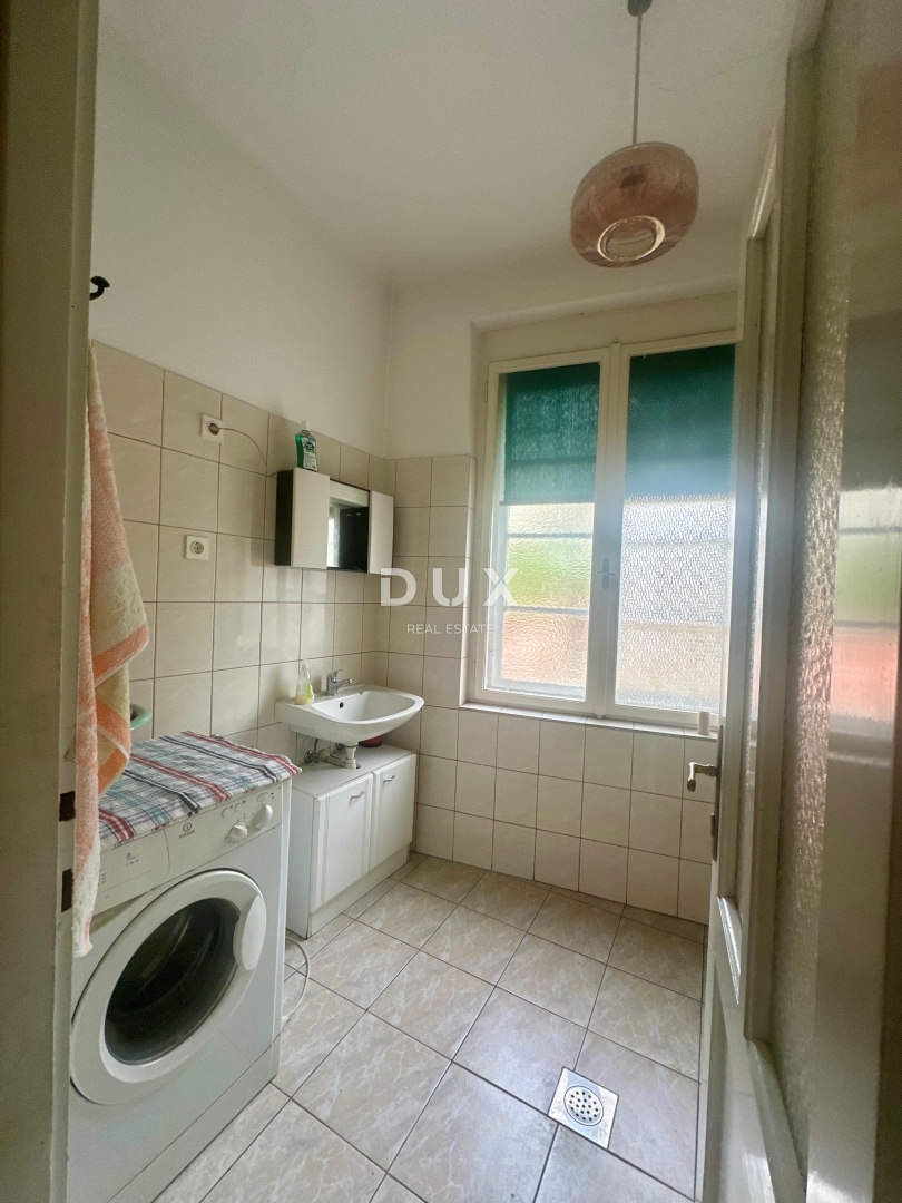 RIJEKA, CENTRO/PEĆINE – Spazioso appartamento con vista mare e sconto esclusivo per un progetto di ristrutturazione!