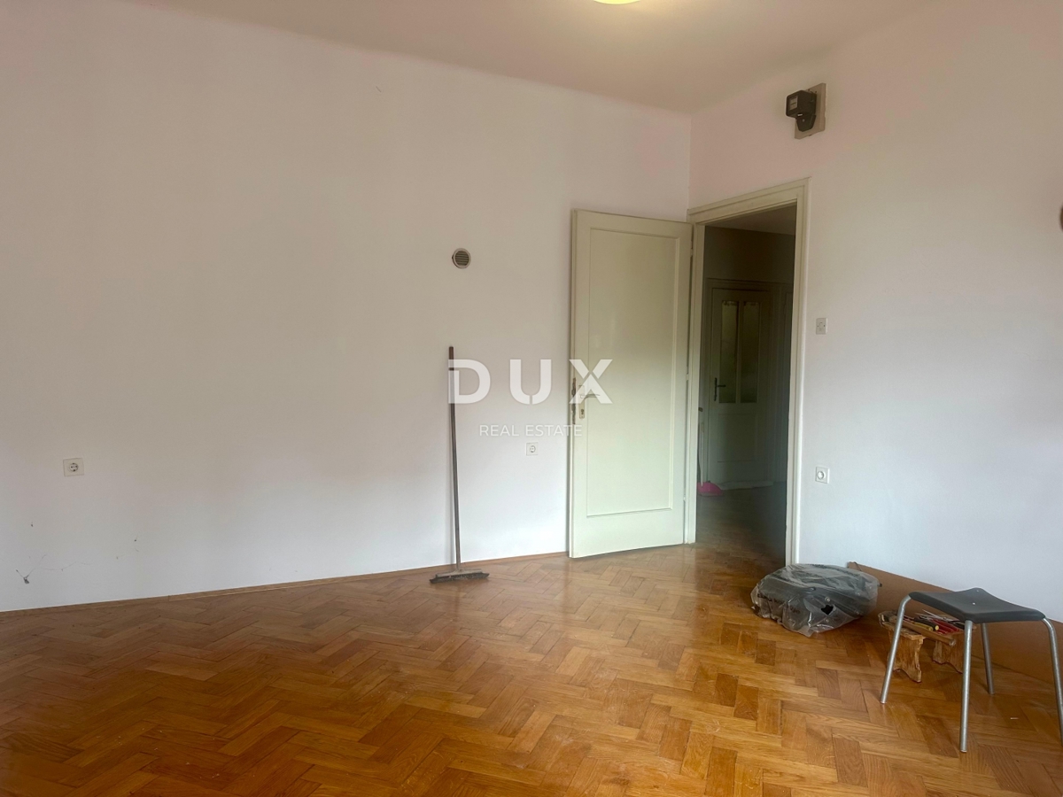 RIJEKA, CENTRO/PEĆINE – Spazioso appartamento con vista mare e sconto esclusivo per un progetto di ristrutturazione!