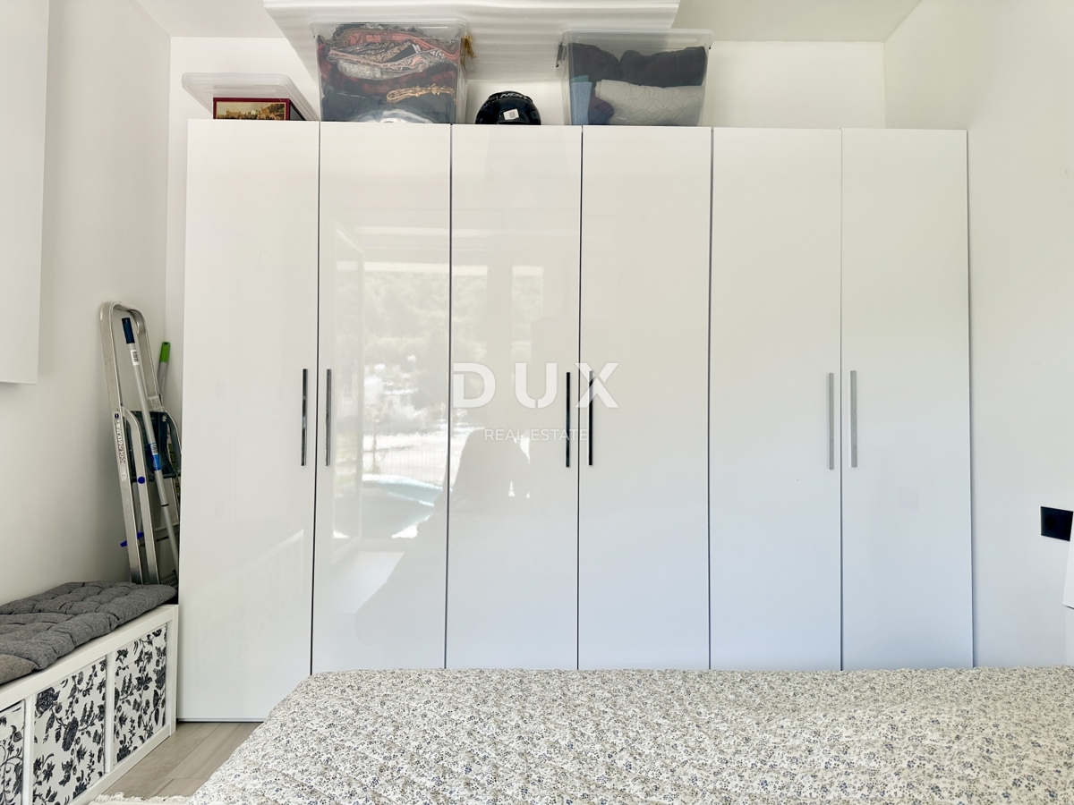 ISTRIA, PLOMIN LUKA - Appartamento prima fila al mare SCONTATO!