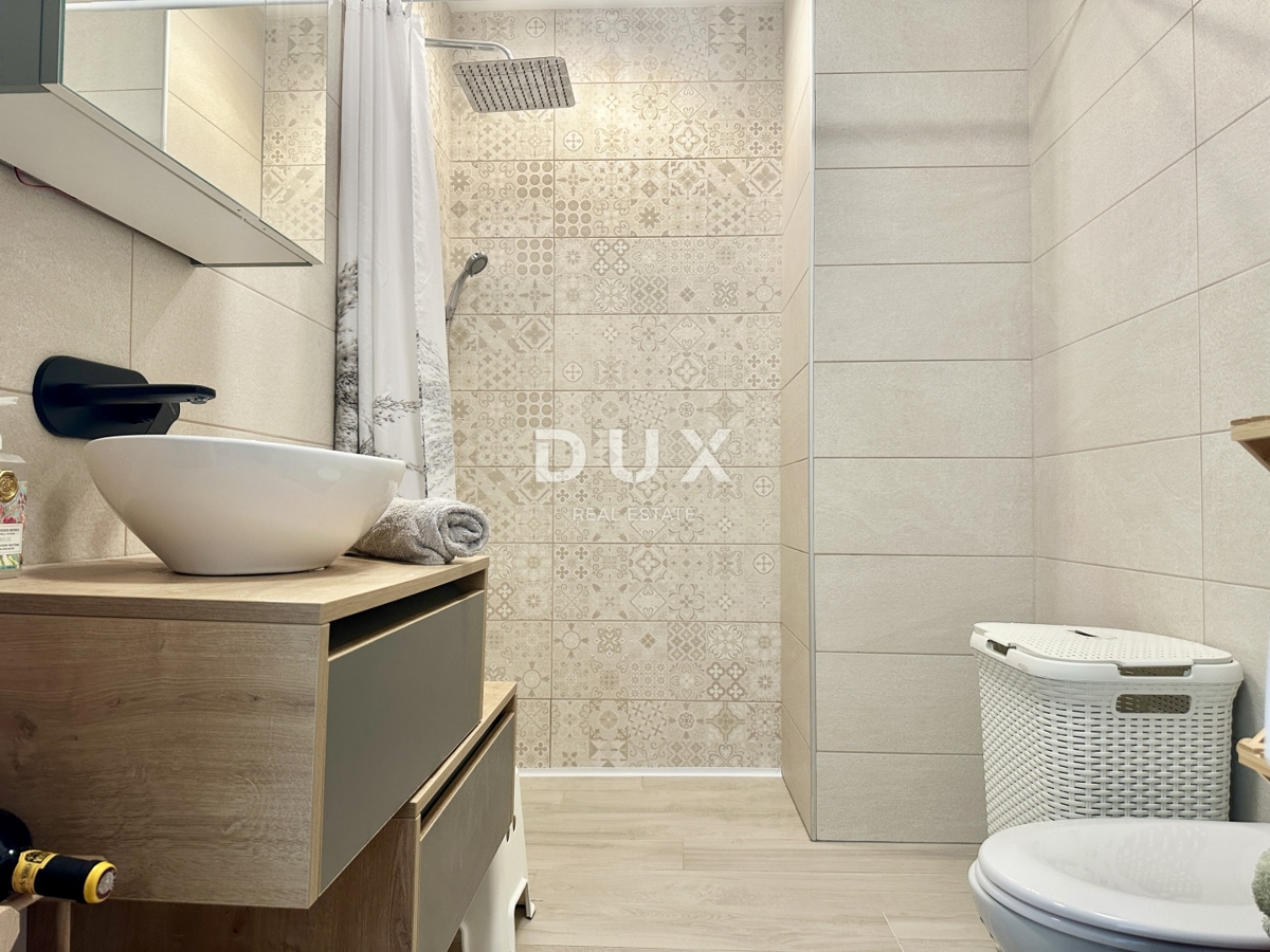 ISTRIA, PLOMIN LUKA - Appartamento prima fila al mare SCONTATO!