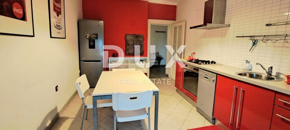 RIJEKA, CENTRO - splendido appartamento con 2 camere da letto e vista mare