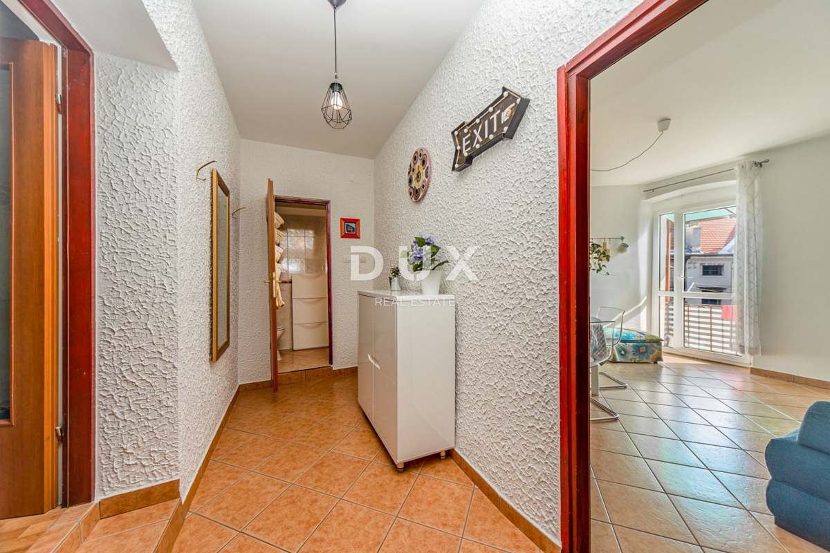 RIJEKA, CENTRO - appartamento più grande nel centro di Rijeka con balcone, ottimo investimento come appartamento