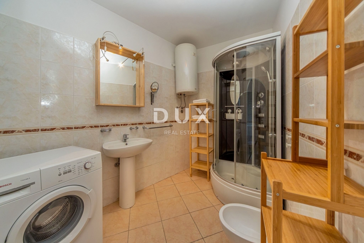 RIJEKA, CENTRO - appartamento più grande nel centro di Rijeka con balcone, ottimo investimento come appartamento