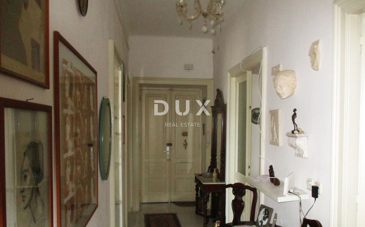 RIJEKA, BELVEDER - appartamento con tre camere da letto