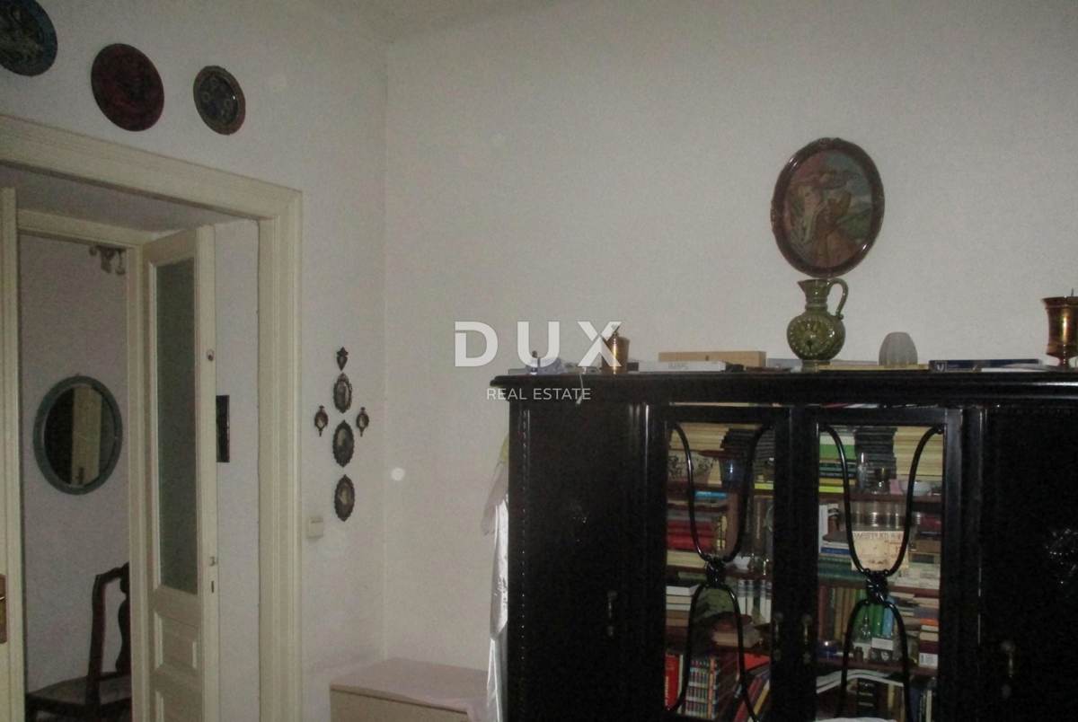 RIJEKA, BELVEDER - appartamento con tre camere da letto