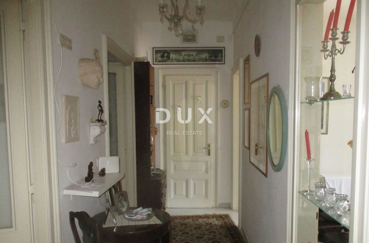 RIJEKA, BELVEDER - appartamento con tre camere da letto